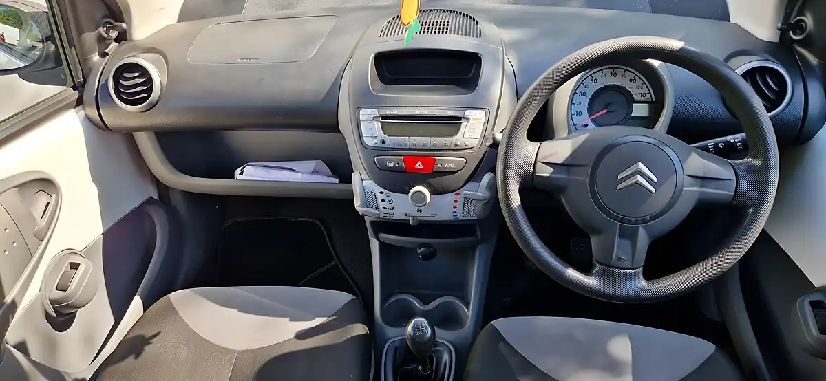 Used 2011 Citroen C1 Vtr White - Interior and Exterior details 11