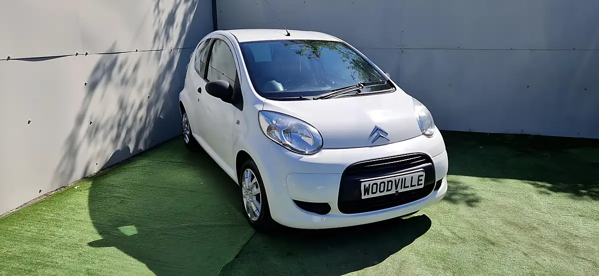 Used 2011 Citroen C1 Vtr White - Interior and Exterior details 3