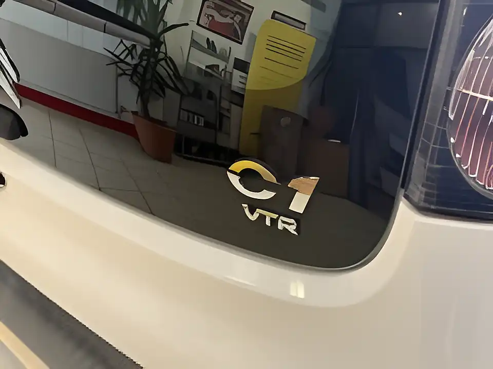Used 2011 Citroen C1 Vtr White - Interior and Exterior details 11