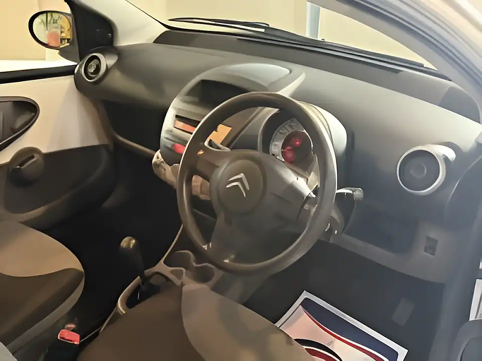 Used 2011 Citroen C1 Vtr White - Interior and Exterior details 13