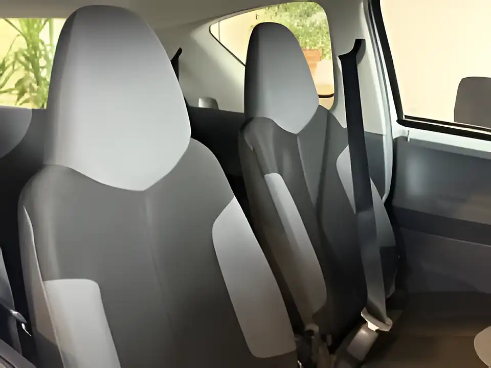 Used 2011 Citroen C1 Vtr White - Interior and Exterior details 14