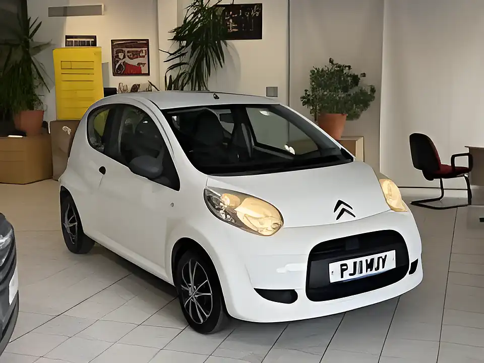 Used 2011 Citroen C1 Vtr White - Interior and Exterior details 2