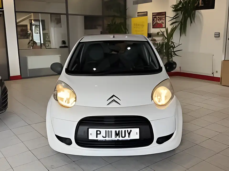Used 2011 Citroen C1 Vtr White - Interior and Exterior details 3