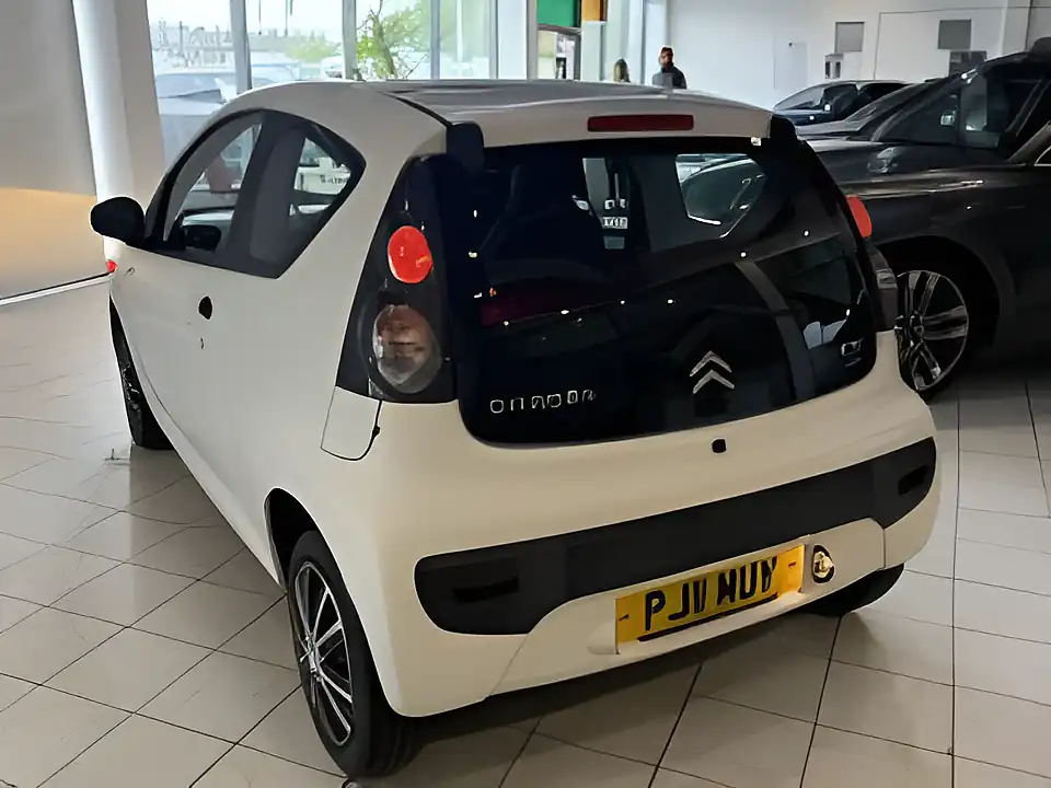 Used 2011 Citroen C1 Vtr White - Interior and Exterior details 5