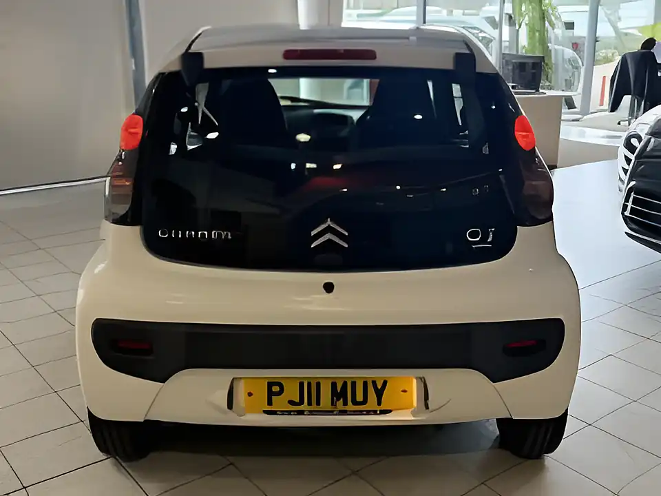 Used 2011 Citroen C1 Vtr White - Interior and Exterior details 6