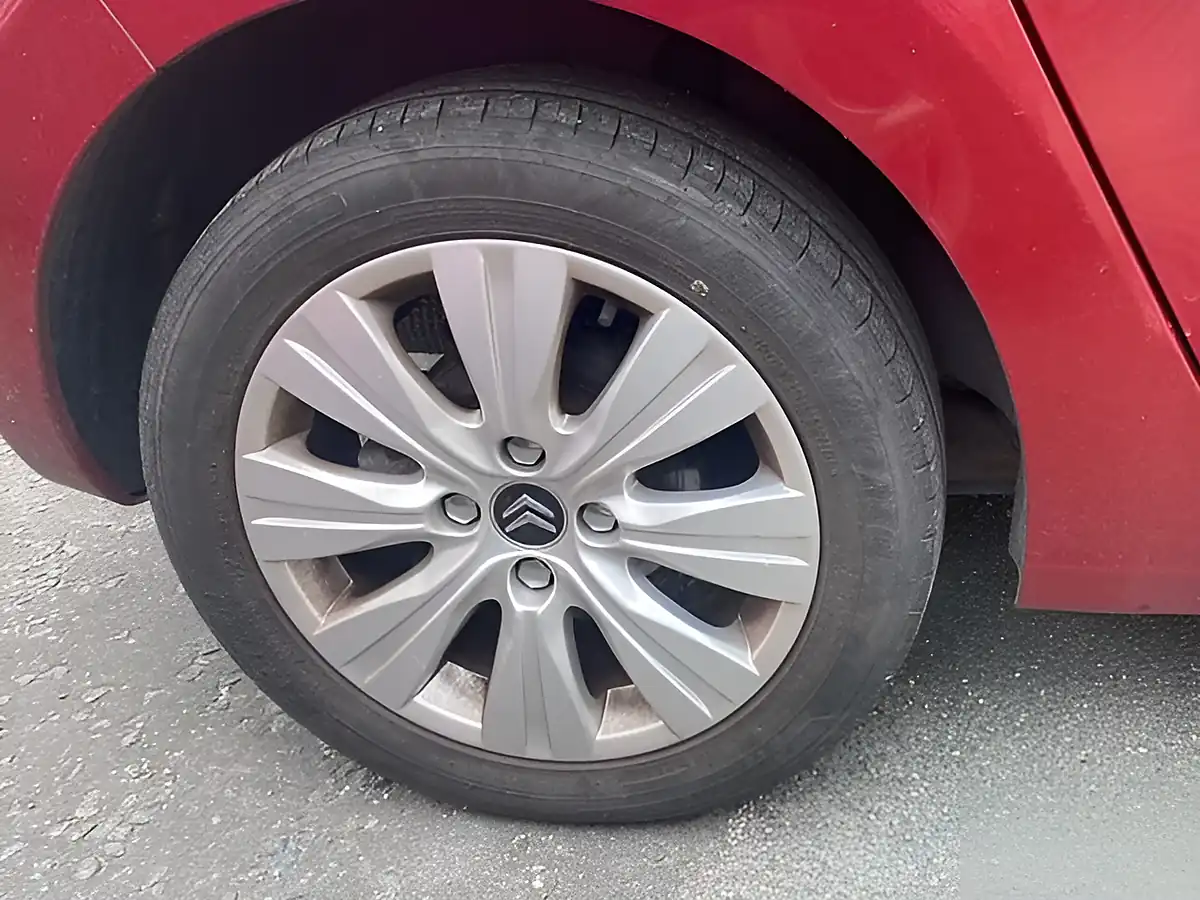 Used 2011 Citroen C3 Picasso Exclusive Red - Interior and Exterior details 10