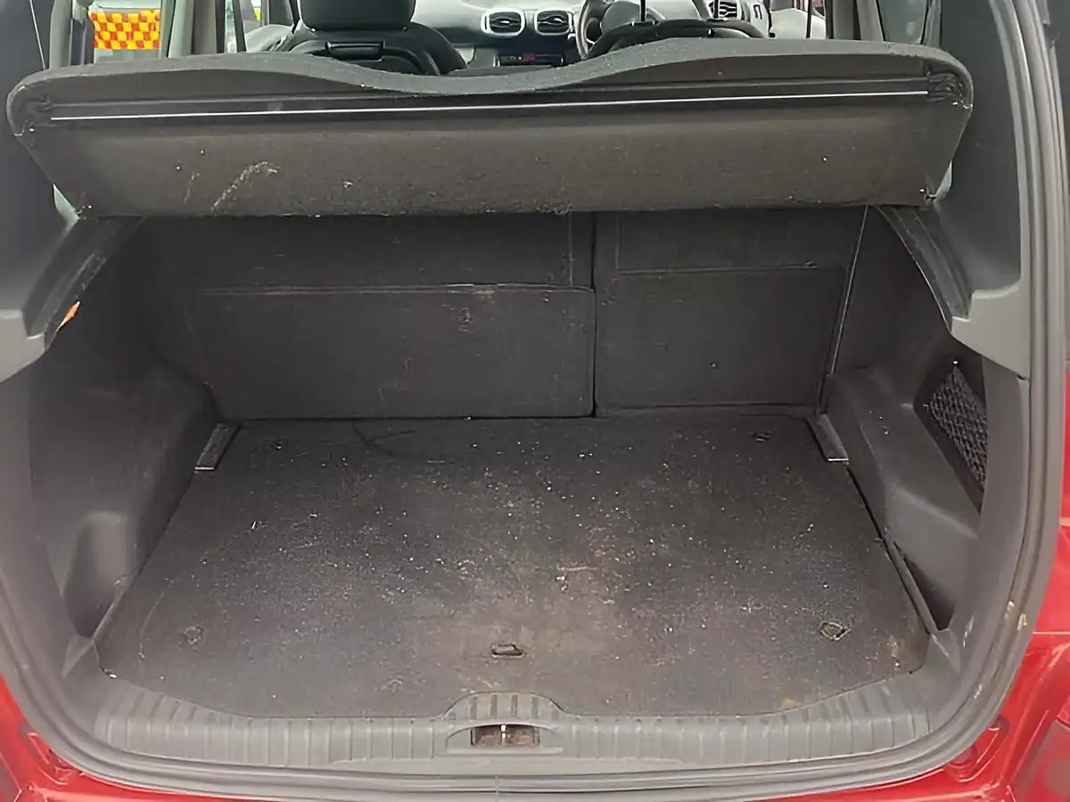 Used 2011 Citroen C3 Picasso Exclusive Red - Interior and Exterior details 19