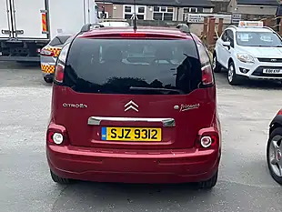 Used 2011 Citroen C3 Picasso Exclusive Red - Interior and Exterior details 6