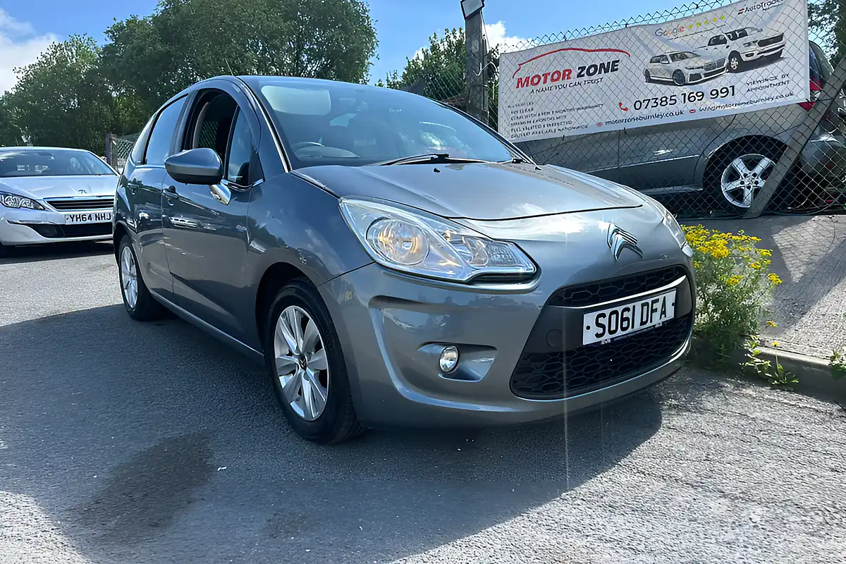Used 2011 Citroen C3 Vtr+ Grey - Front View