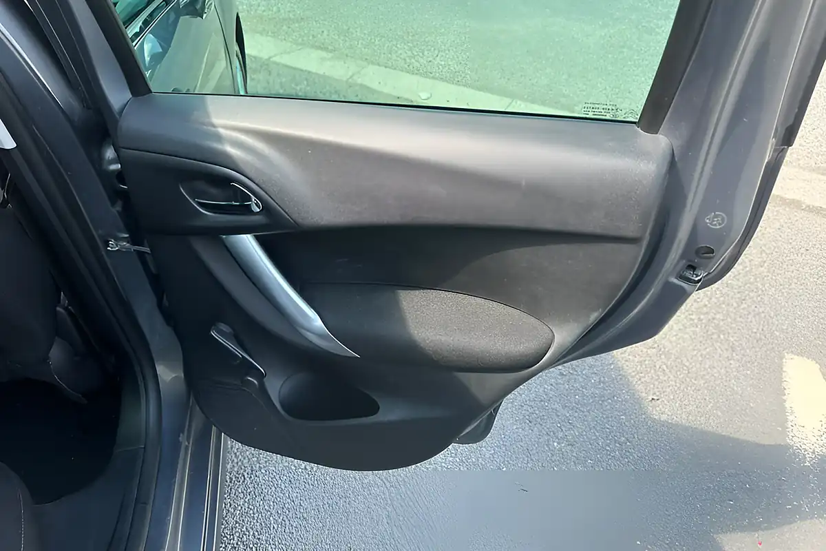 Used 2011 Citroen C3 Vtr+ Grey - Interior and Exterior details 13