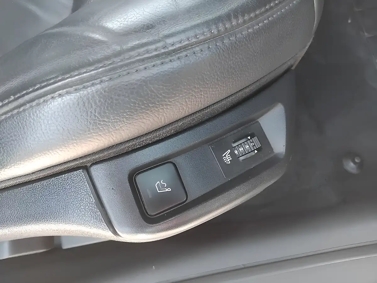 Used 2011 Citroen C5 Vtr+ Nav Grey - Interior and Exterior details 10