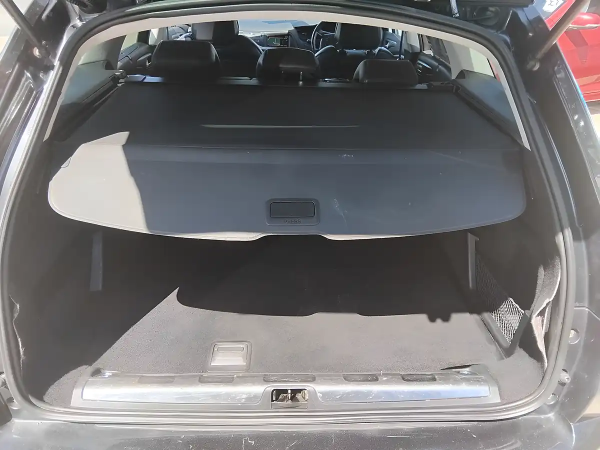 Used 2011 Citroen C5 Vtr+ Nav Grey - Interior and Exterior details 14