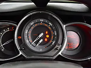 Used 2011 Citroen DS3 Dstyle Plus White - Interior and Exterior details 12