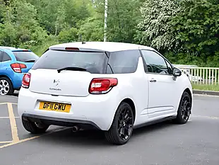 Used 2011 Citroen DS3 Dstyle Plus White - Interior and Exterior details 8