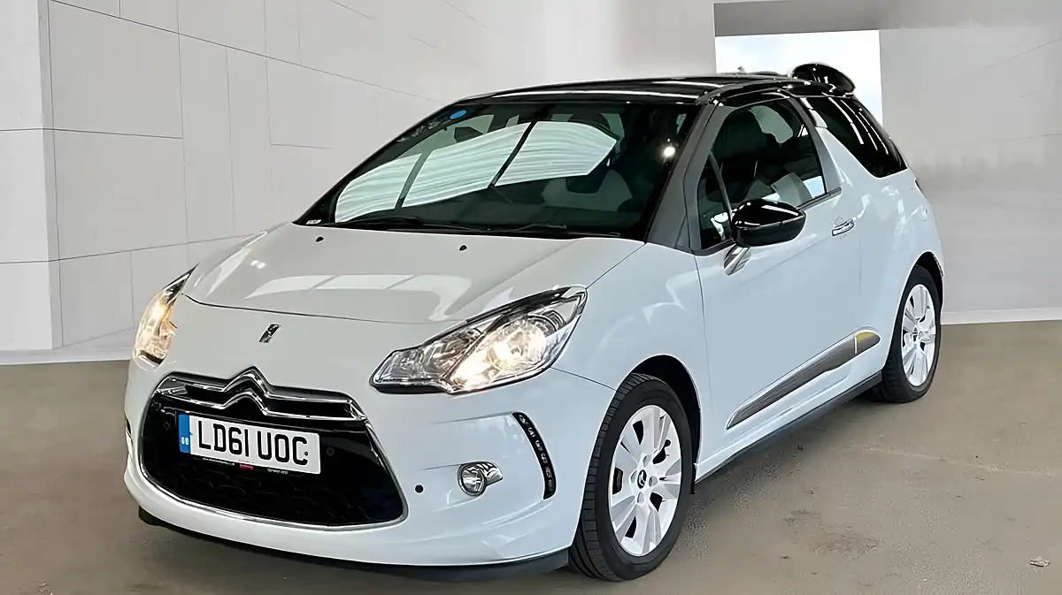 Used 2011 Citroen DS3 Dstyle White - Interior and Exterior details 2