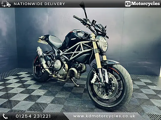 2011 Ducati Monster 1100 EVO