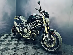 Used 2011 Ducati Monster Evo Black - Interior and Exterior details 4