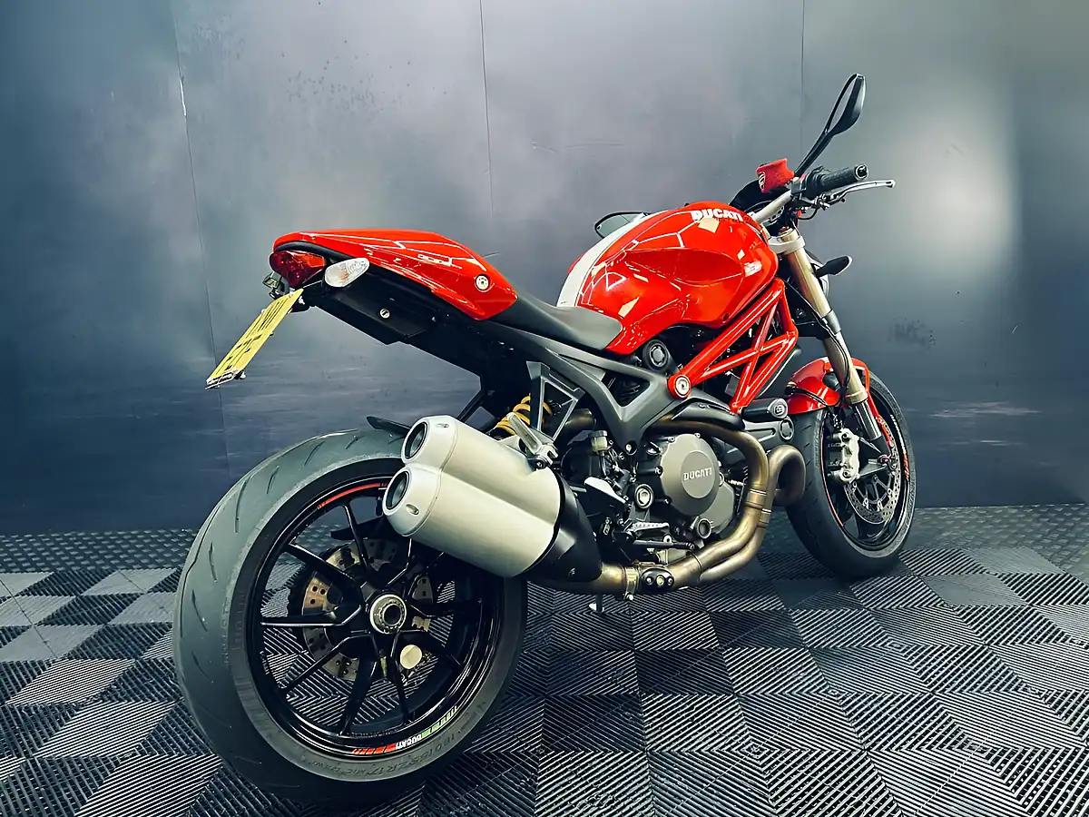 Used 2011 Ducati Monster Evo Red - Interior and Exterior details 12