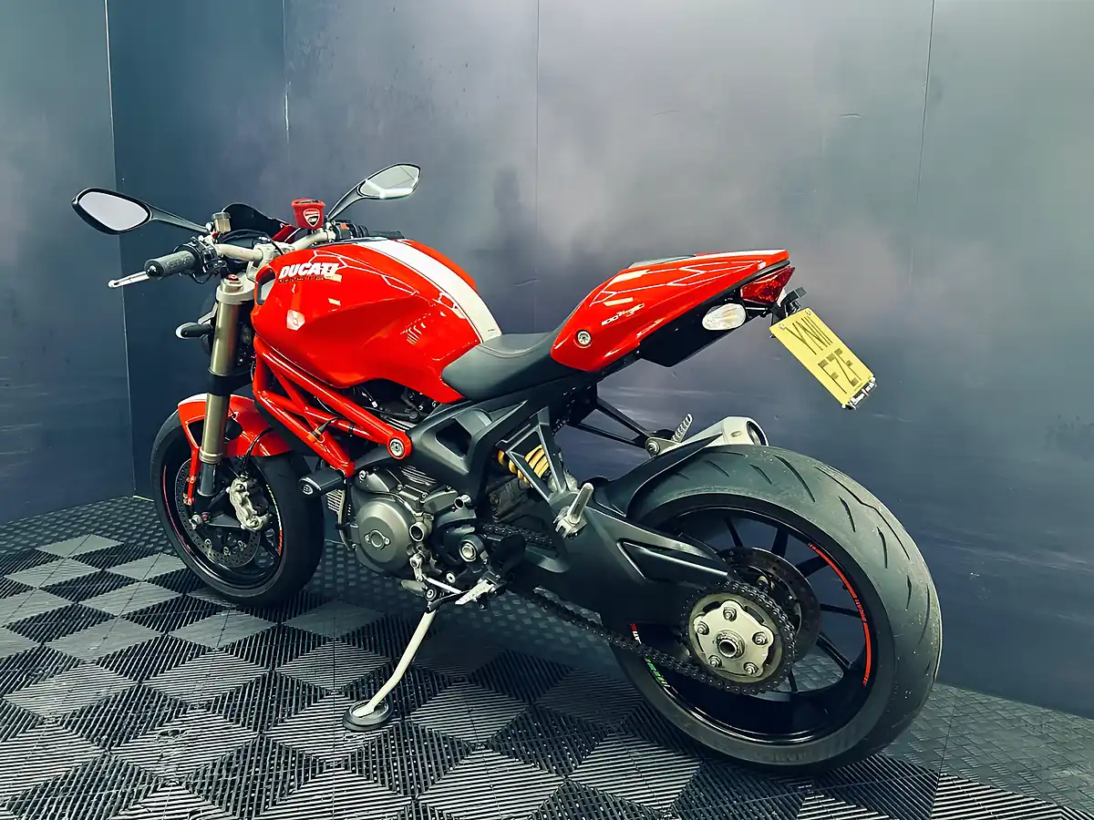 Used 2011 Ducati Monster Evo Red - Interior and Exterior details 14