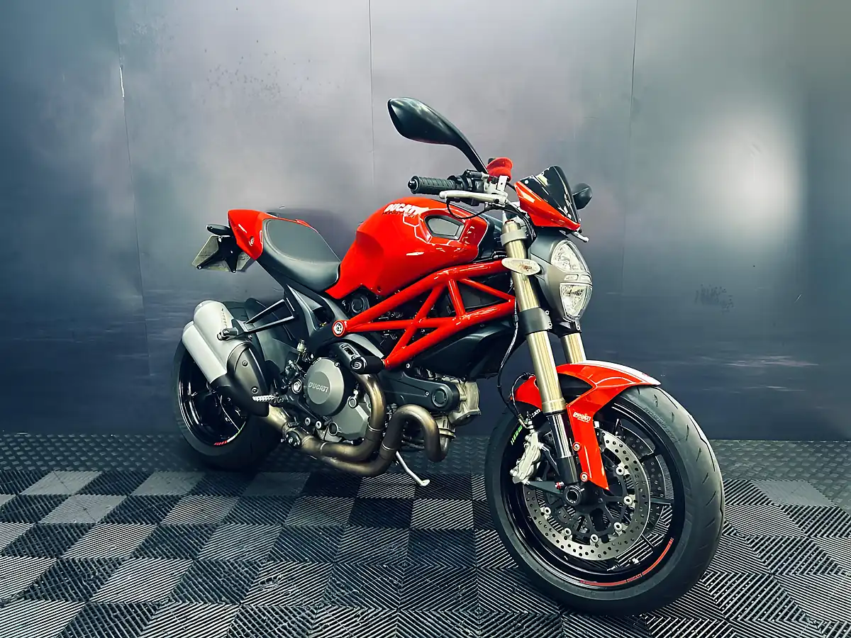 Used 2011 Ducati Monster Evo Red - Interior and Exterior details 19