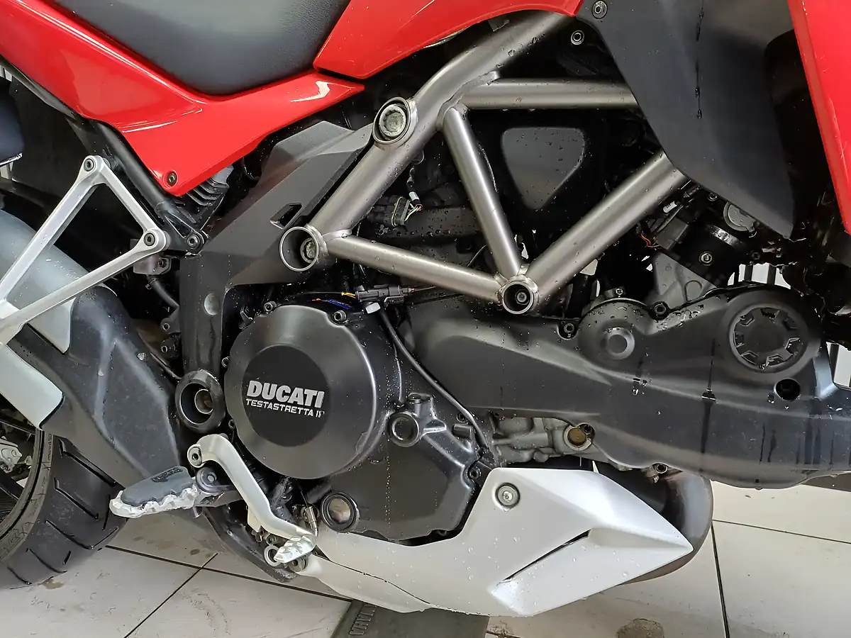 Used 2011 Ducati Multistrada 1200 Touring Red - Interior and Exterior details 12