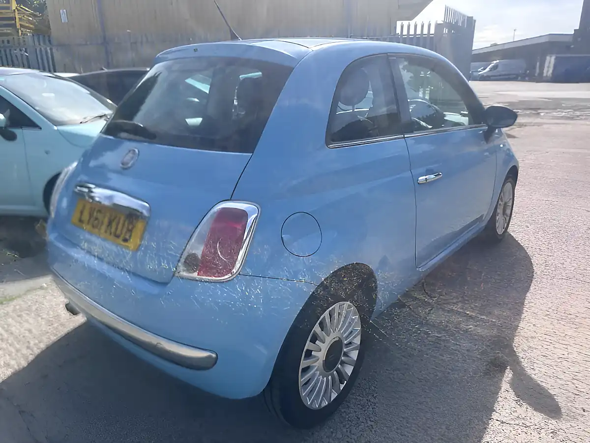 Used 2011 Fiat 500 Lounge Blue - Interior and Exterior details 10