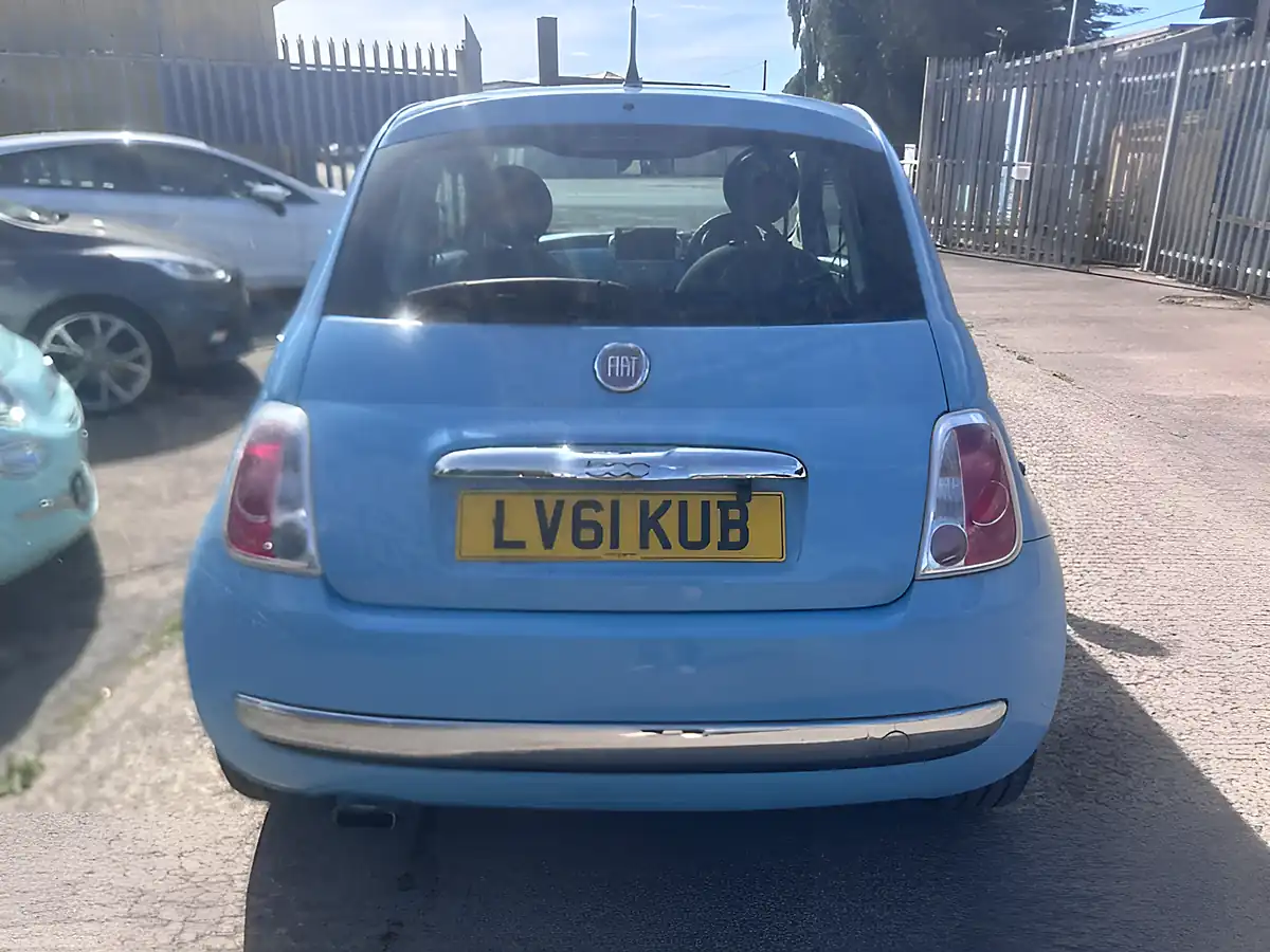 Used 2011 Fiat 500 Lounge Blue - Interior and Exterior details 13