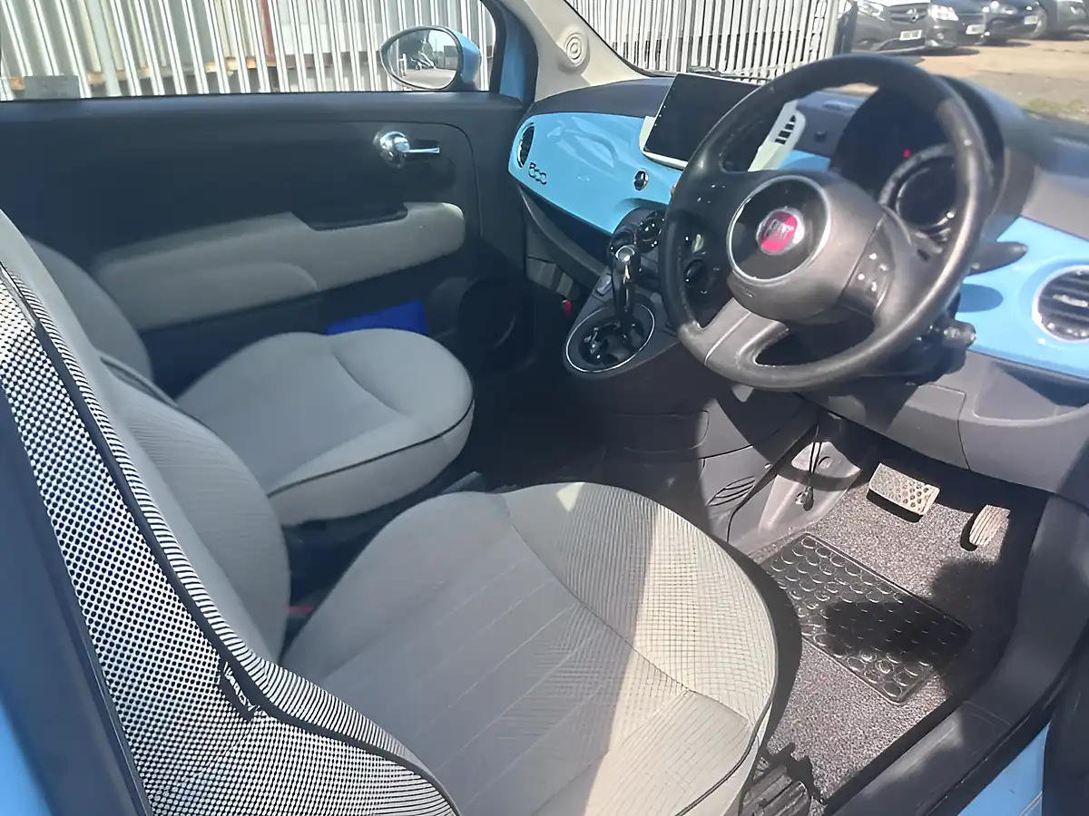 Used 2011 Fiat 500 Lounge Blue - Interior and Exterior details 20