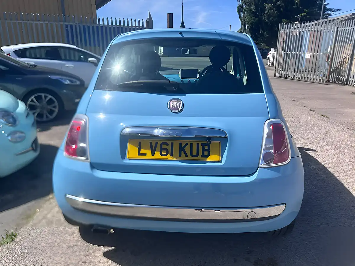 Used 2011 Fiat 500 Lounge Blue - Interior and Exterior details 6