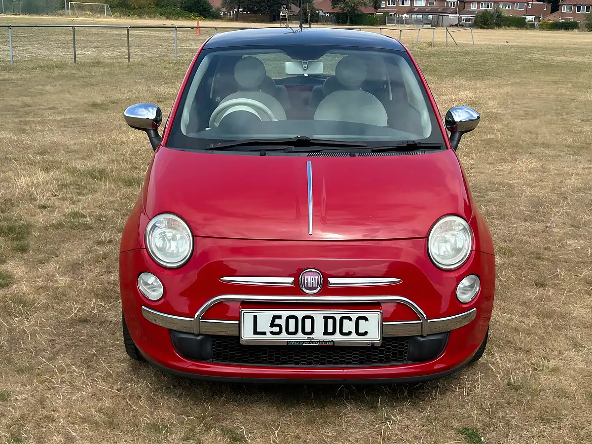 Used 2011 Fiat 500 Lounge Red - Interior and Exterior details 2