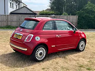 Used 2011 Fiat 500 Lounge Red - Interior and Exterior details 5