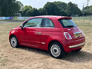Used 2011 Fiat 500 Lounge Red - Interior and Exterior details 7