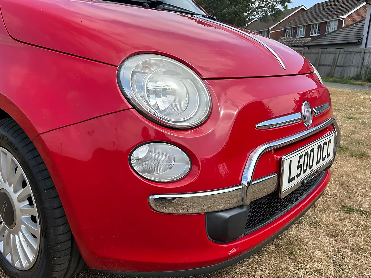 Used 2011 Fiat 500 Lounge Red - Interior and Exterior details 9