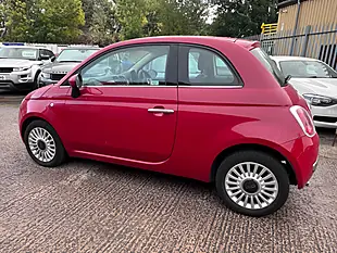 Used 2011 Fiat 500 Lounge Red - Interior and Exterior details 4