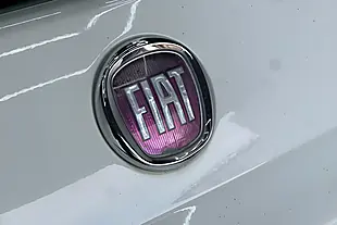 Used 2011 Fiat 500 Lounge White - Interior and Exterior details 11
