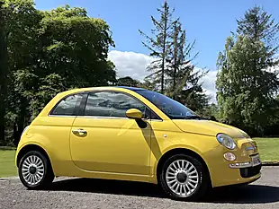Used 2011 Fiat 500 Lounge Yellow - Interior and Exterior details 3