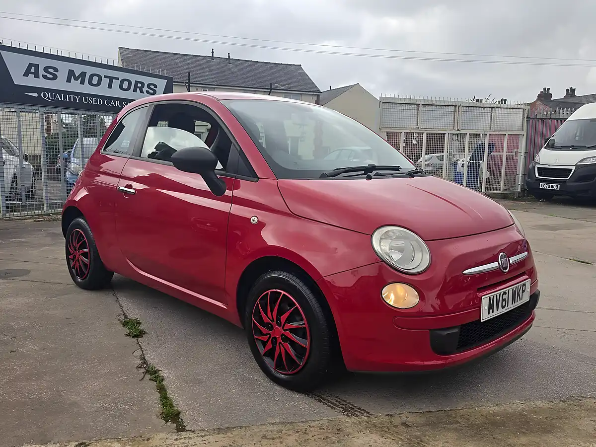 Used 2011 Fiat 500 Pop Red - Front View