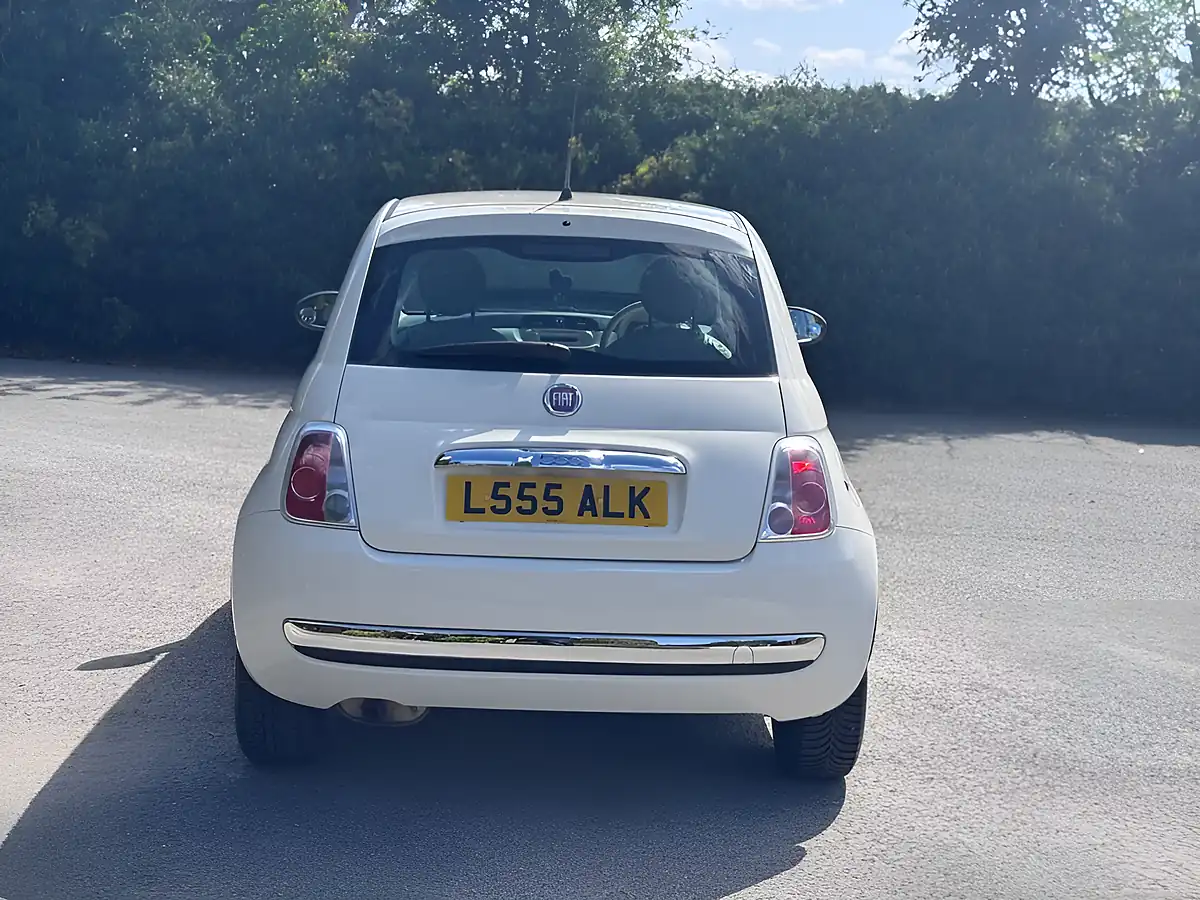 Used 2011 Fiat 500 Pop White - Interior and Exterior details 8