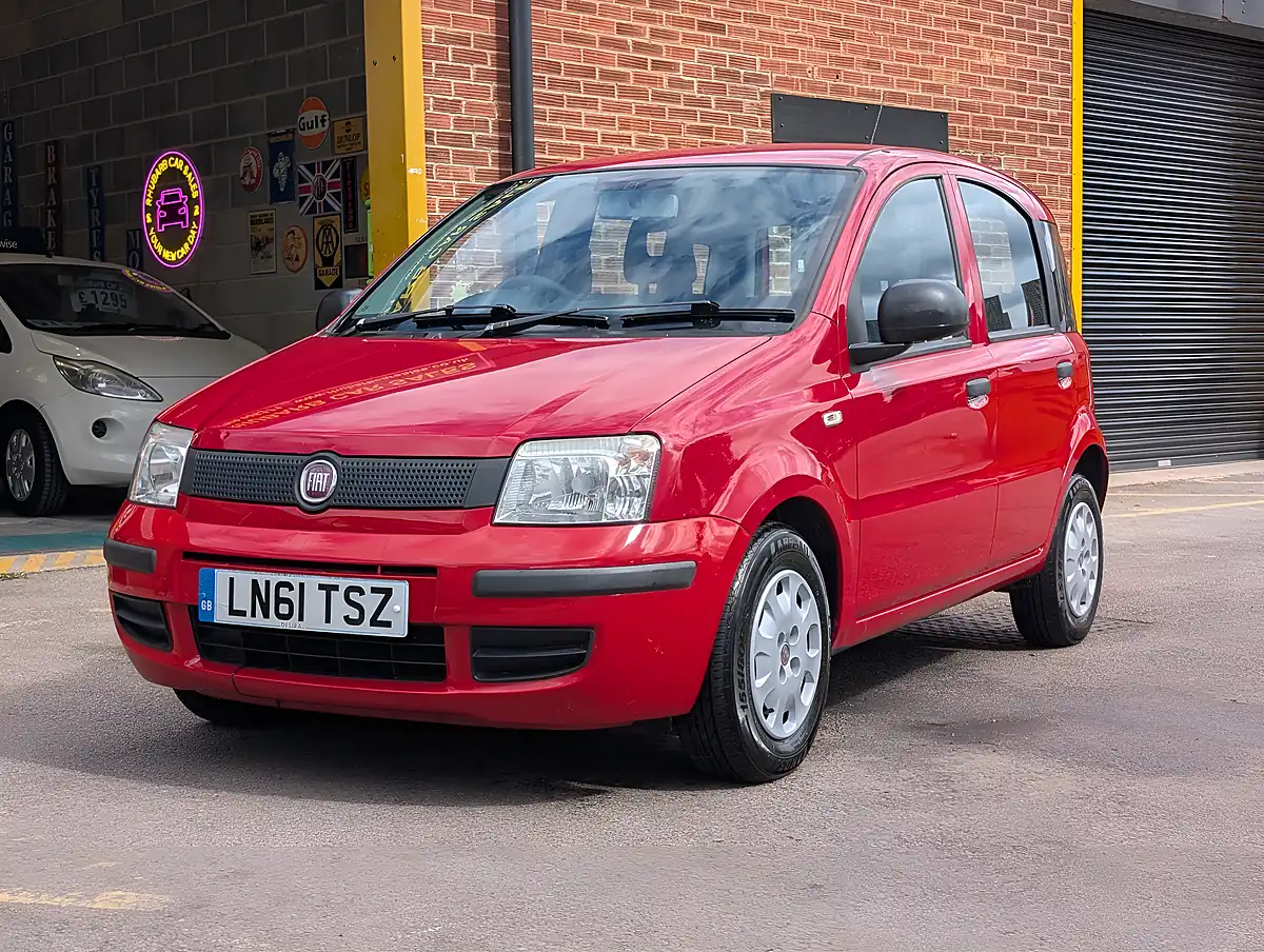 Used 2011 Fiat Panda Active Red - Front View