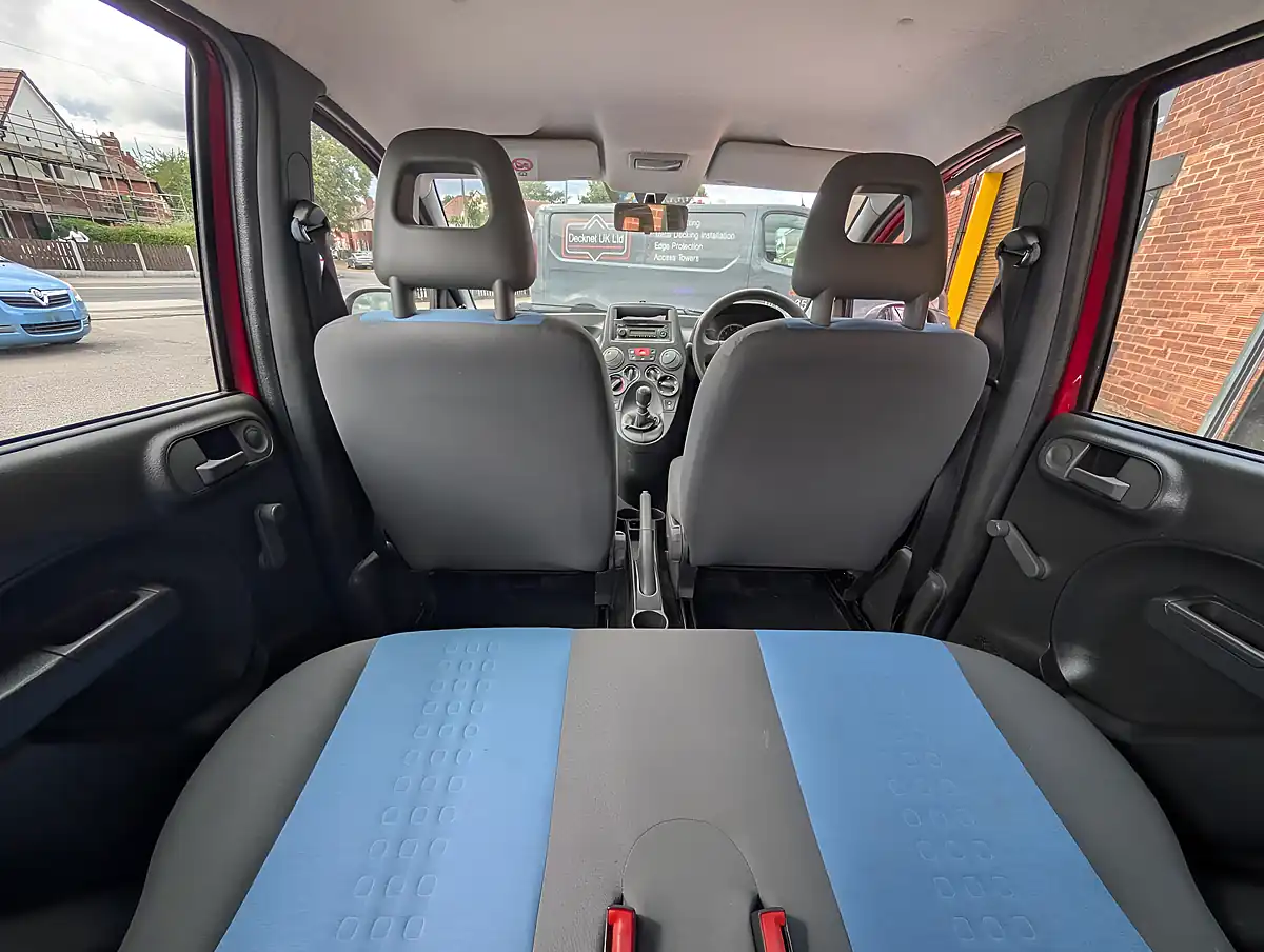 Used 2011 Fiat Panda Active Red - Interior and Exterior details 11