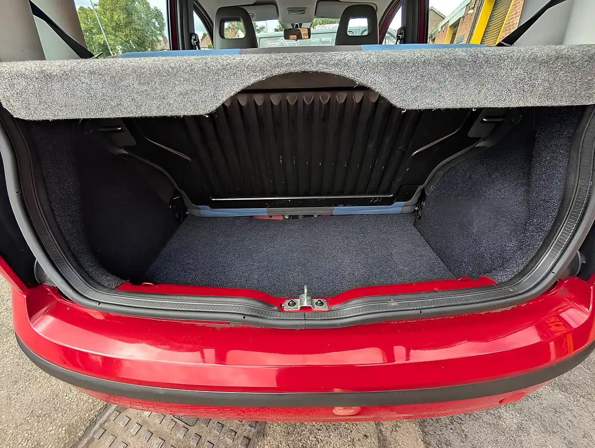 Used 2011 Fiat Panda Active Red - Interior and Exterior details 13