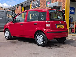 Used 2011 Fiat Panda Active Red - Interior and Exterior details 4