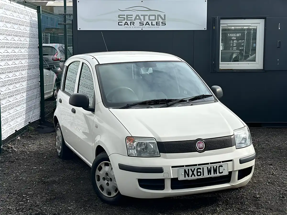 Used 2011 Fiat Panda Active White - Front View