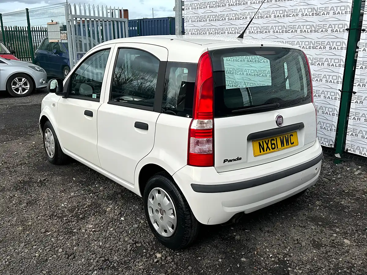 Used 2011 Fiat Panda Active White - Interior and Exterior details 5