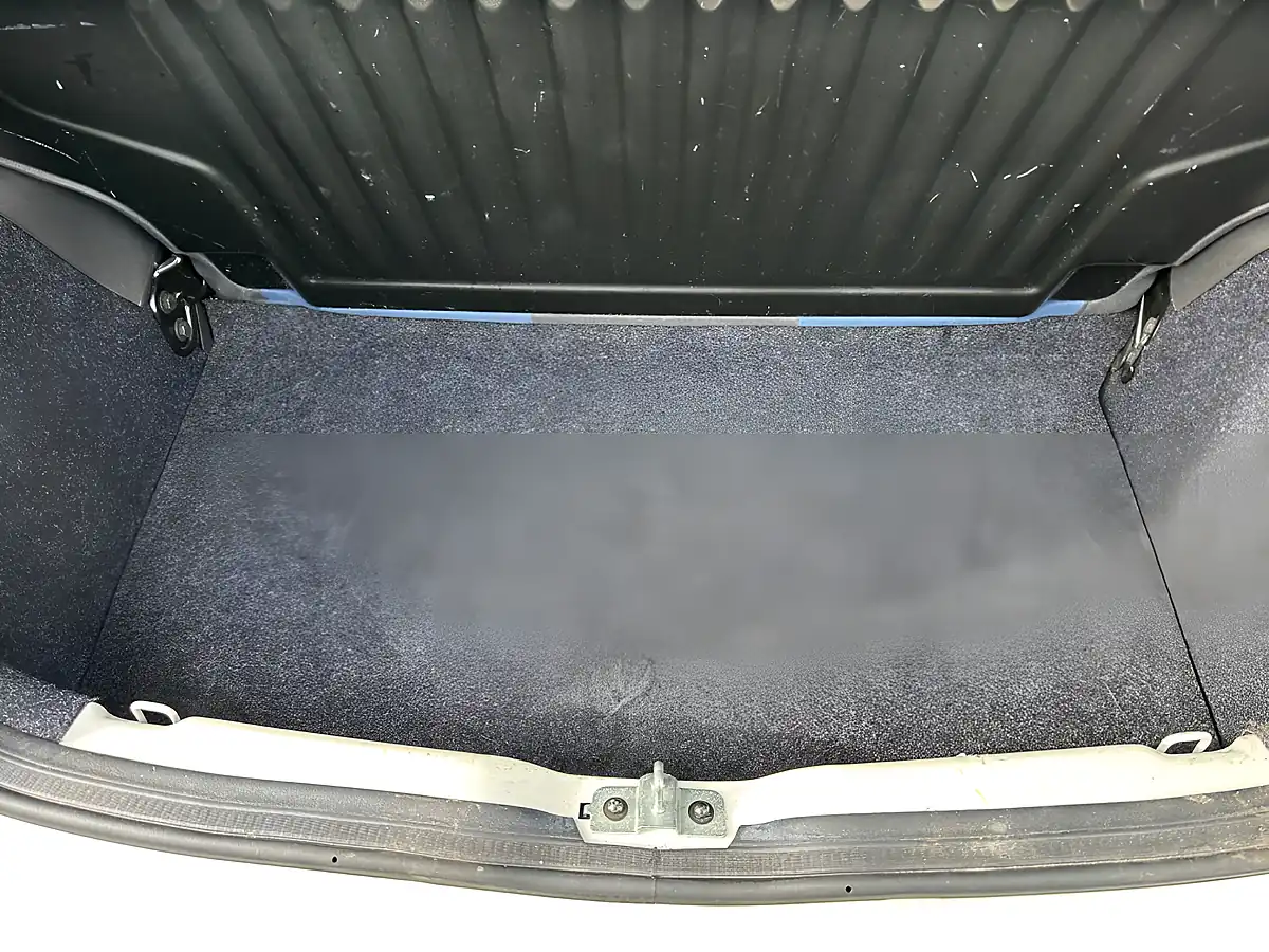 Used 2011 Fiat Panda Active White - Interior and Exterior details 8