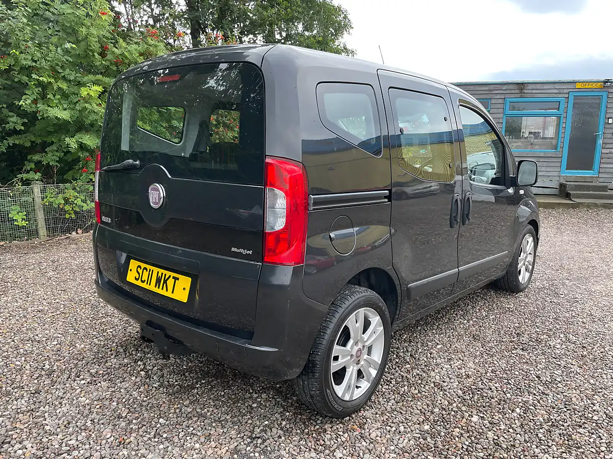Used 2011 Fiat Qubo Dynamic Black - Interior and Exterior details 3