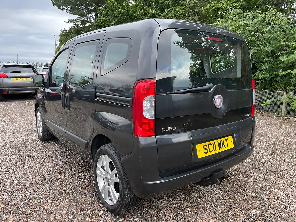 Used 2011 Fiat Qubo Dynamic Black - Interior and Exterior details 4