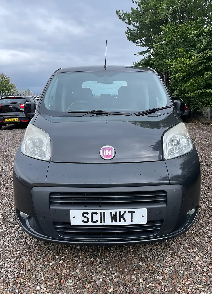 Used 2011 Fiat Qubo Dynamic Black - Interior and Exterior details 9