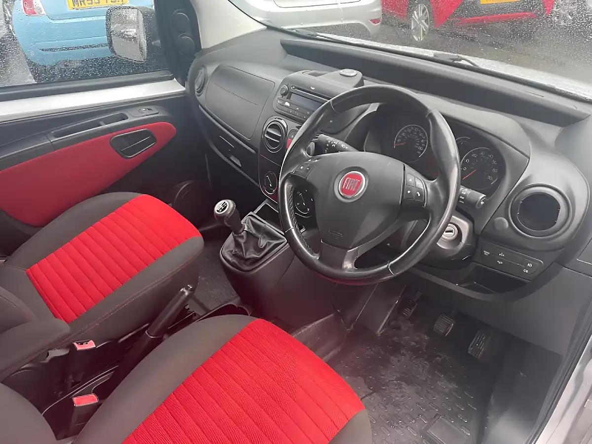 Used 2011 Fiat Qubo Trekking Silver - Interior and Exterior details 10