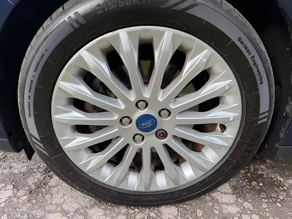 Used 2011 Ford C-Max Titanium Blue - Interior and Exterior details 10